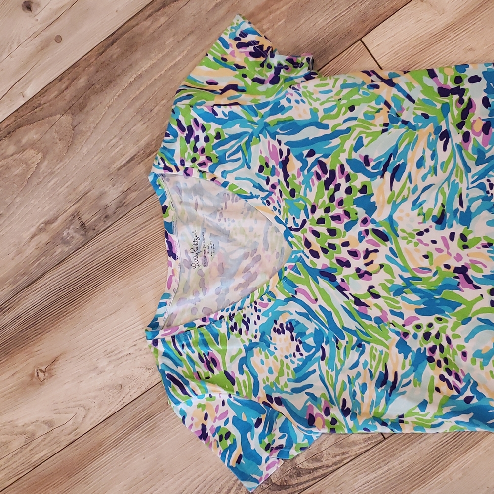 Lilly Pulitzer Etta vneck top Sz S - Picture 3 of 3